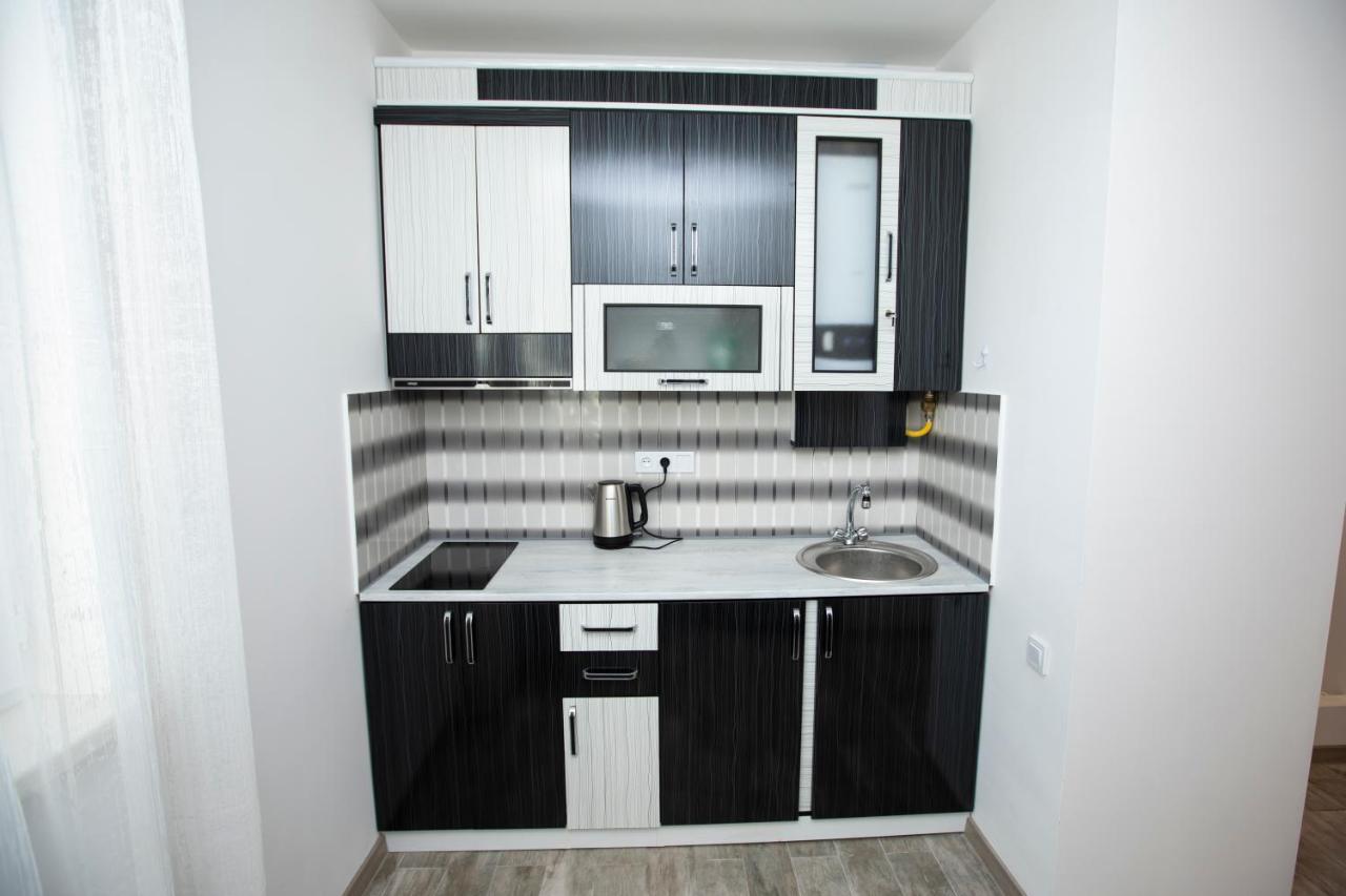 Modern Apartment In The Center With The View Of The Majestic Ararat 예레반 외부 사진