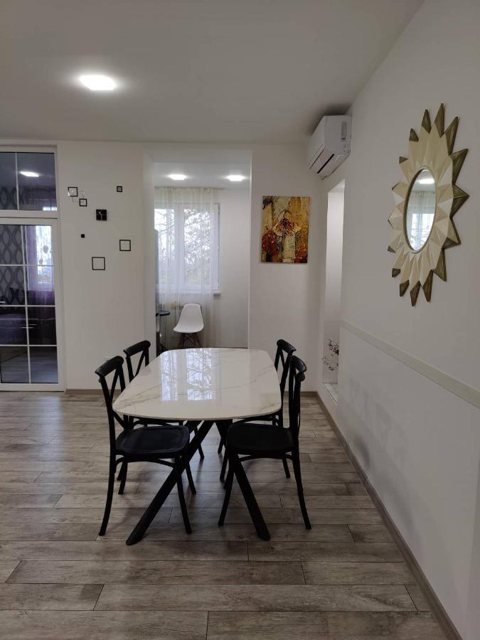 Modern Apartment In The Center With The View Of The Majestic Ararat 예레반 외부 사진
